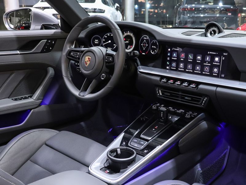 Porsche 911 3.8 24V H6 GASOLINA TURBO CABRIOLET PDK 2023/2024 VIA BELLA VEÍCULOS ESPECIAIS CAXIAS DO SUL / Carros no Vale Porsche 911 3.8 24V H6 GASOLINA TURBO CABRIOLET PDK 2023/2024 VIA BELLA VEÍCULOS ESPECIAIS CAXIAS DO SUL / Carros no Vale