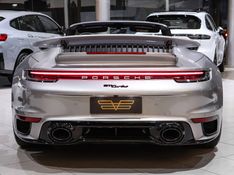 Porsche 911 3.8 24V H6 GASOLINA TURBO CABRIOLET PDK 2023/2024 VIA BELLA VEÍCULOS ESPECIAIS CAXIAS DO SUL / Carros no Vale