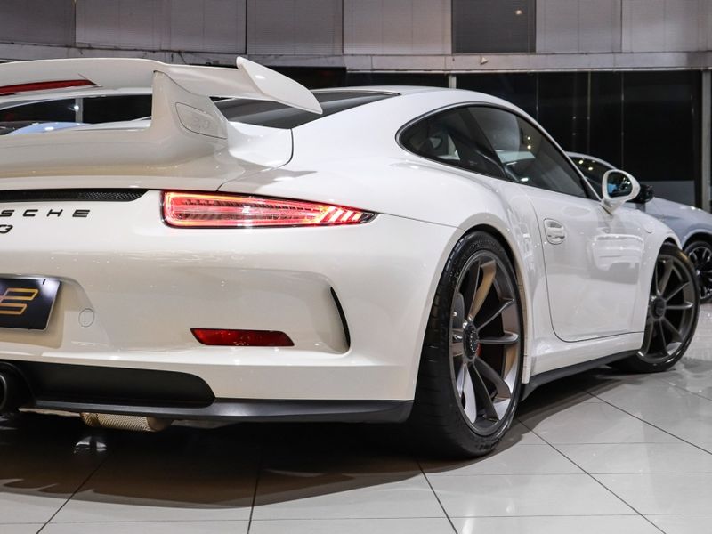 Porsche 911 3.8 GT3 6 CILINDROS 24V GASOLINA 2P AUTOMÁTICO 2014/2014 VIA BELLA VEÍCULOS ESPECIAIS CAXIAS DO SUL / Carros no Vale
