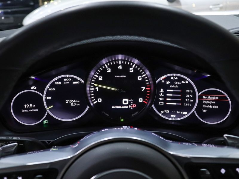 Porsche CAYENNE 3.0 V6 E-HYBRID PLATINUM EDITION AWD TIPTRONIC S 2022/2023 VIA BELLA VEÍCULOS ESPECIAIS CAXIAS DO SUL / Carros no Vale