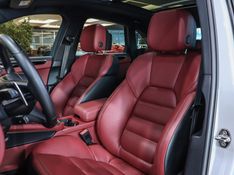 Porsche MACAN 2.0 TURBO GASOLINA T PDK 2022/2023 VIA BELLA VEÍCULOS ESPECIAIS CAXIAS DO SUL / Carros no Vale