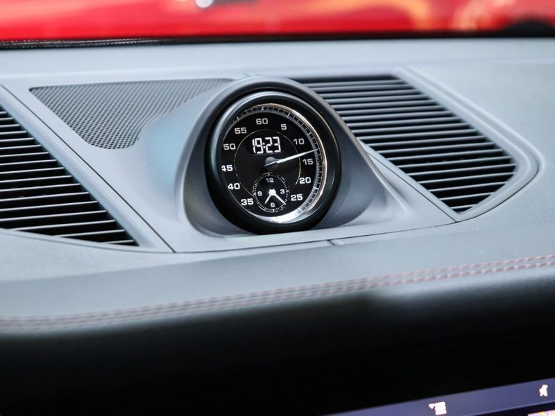 Porsche MACAN 2.0 TURBO GASOLINA T PDK 2022/2023 VIA BELLA VEÍCULOS ESPECIAIS CAXIAS DO SUL / Carros no Vale