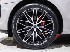 Porsche MACAN 2.0 TURBO GASOLINA T PDK 2022/2023 VIA BELLA VEÍCULOS ESPECIAIS CAXIAS DO SUL / Carros no Vale