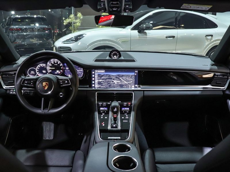 Porsche PANAMERA 2.9 V6 E-HYBRID 4 SPORT TURISMO PDK 2022/2022 VIA BELLA VEÍCULOS ESPECIAIS CAXIAS DO SUL / Carros no Vale