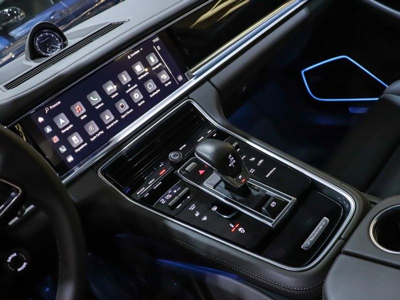Porsche PANAMERA 2.9 V6 E-HYBRID 4 SPORT TURISMO PDK 2023/2023 VIA BELLA VEÍCULOS ESPECIAIS CAXIAS DO SUL / Carros no Vale