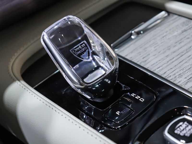 Volvo XC90 2.0 T8 RECHARGE ULTIMATE AWD GEARTRONIC 2022/2023 VIA BELLA VEÍCULOS ESPECIAIS CAXIAS DO SUL / Carros no Vale