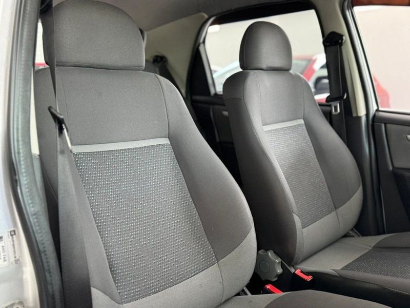 CHEVROLET CELTA LT 1.0 2015 SÓ MOTOS E AUTOMÓVEIS SANTA CRUZ DO SUL / Carros no Vale