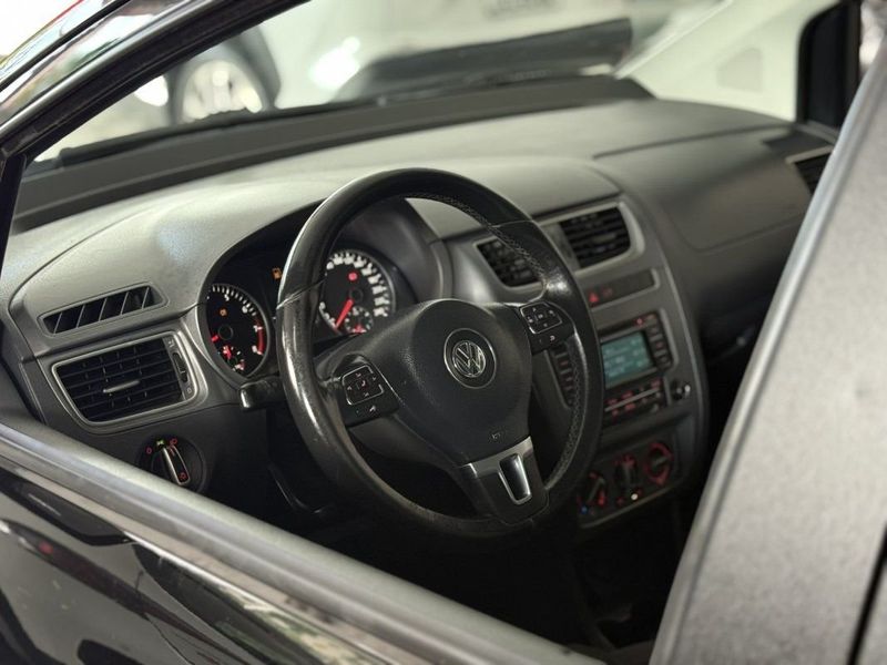 VOLKSWAGEN CROSSFOX GII 1.6 2014 SÓ MOTOS E AUTOMÓVEIS SANTA CRUZ DO SUL / Carros no Vale