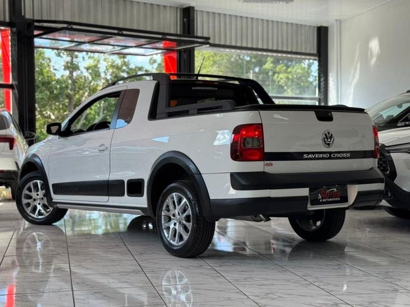 VOLKSWAGEN SAVEIRO CROSS CE 1.6 2015 SÓ MOTOS E AUTOMÓVEIS SANTA CRUZ DO SUL / Carros no Vale
