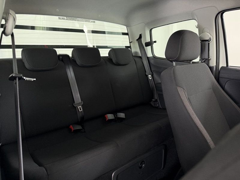 VOLKSWAGEN SAVEIRO ROBUST CD 1.6 2025 SÓ MOTOS E AUTOMÓVEIS SANTA CRUZ DO SUL / Carros no Vale