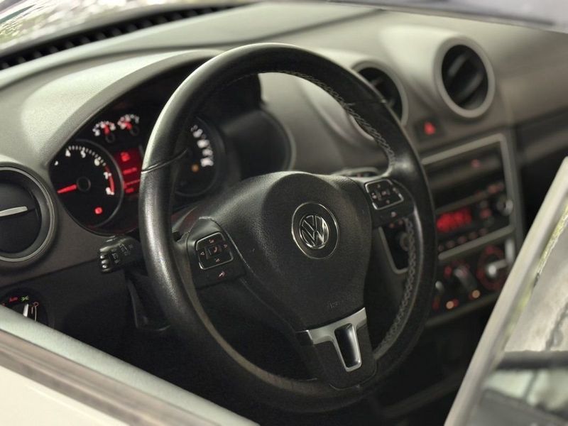 VOLKSWAGEN VOYAGE EVIDENCE 1.6 2015 SÓ MOTOS E AUTOMÓVEIS SANTA CRUZ DO SUL / Carros no Vale