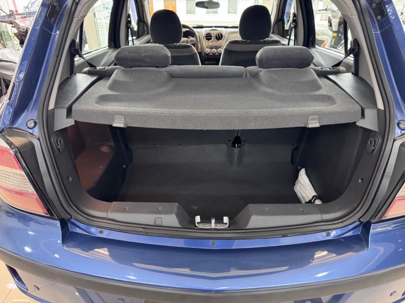 Chevrolet Chev Agile 1.4 Ltz 2013/2014 COVEL VEICULOS ENCANTADO / Carros no Vale