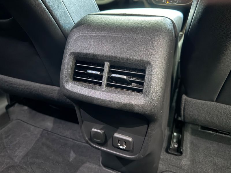 Chevrolet Equinox Premier 1.5 Turbo 172cv 2023/2024 COVEL VEICULOS ENCANTADO / Carros no Vale