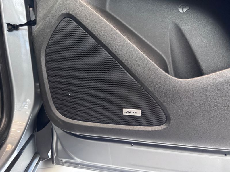 Chevrolet Equinox Premier 1.5 Turbo 172cv 2023/2024 COVEL VEICULOS ENCANTADO / Carros no Vale