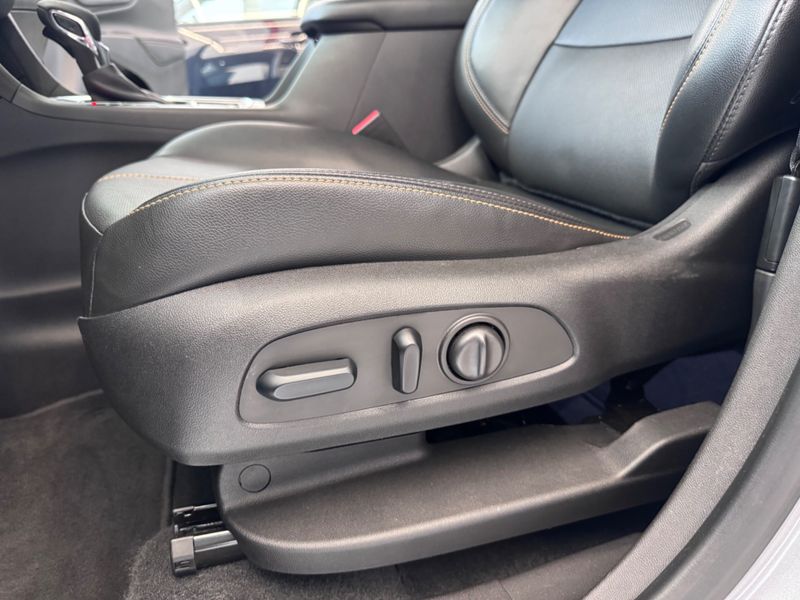 Chevrolet Equinox Premier 1.5 Turbo 172cv 2023/2024 COVEL VEICULOS ENCANTADO / Carros no Vale