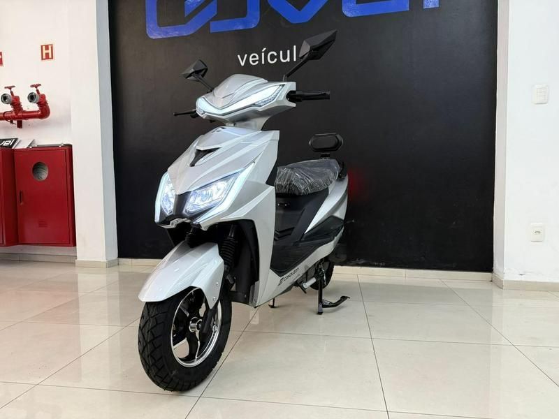 Conduzza Monaco 1000w 72v 2026/2026 COVEL VEICULOS ENCANTADO / Carros no Vale