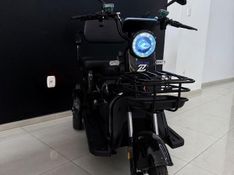 Conduzza Triciclo Sydney 2025/2025 COVEL VEICULOS ENCANTADO / Carros no Vale