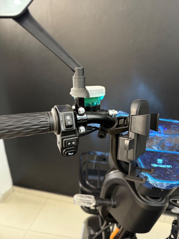 Conduzza Triciclo Sydney 2025/2025 COVEL VEICULOS ENCANTADO / Carros no Vale Conduzza Triciclo Sydney 2025/2025 COVEL VEICULOS ENCANTADO / Carros no Vale