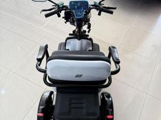 Conduzza Triciclo Sydney 2025/2025 COVEL VEICULOS ENCANTADO / Carros no Vale