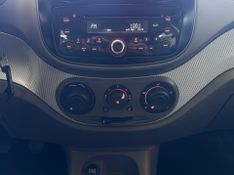 Fiat Palio Attractiv 1.0 2013/2014 COVEL VEICULOS ENCANTADO / Carros no Vale