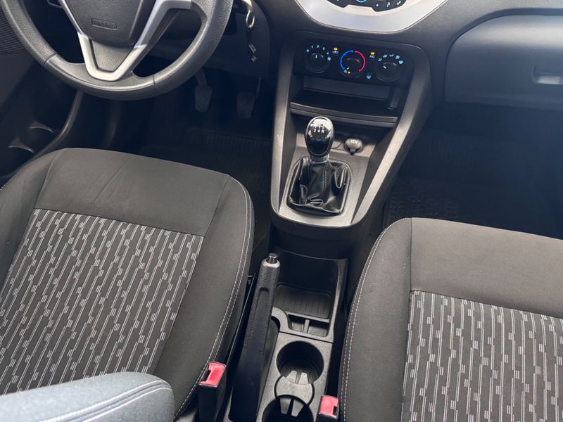Ford Ka Se 1.0 Ha 2016/2016 COVEL VEICULOS ENCANTADO / Carros no Vale Ford Ka Se 1.0 Ha 2016/2016 COVEL VEICULOS ENCANTADO / Carros no Vale