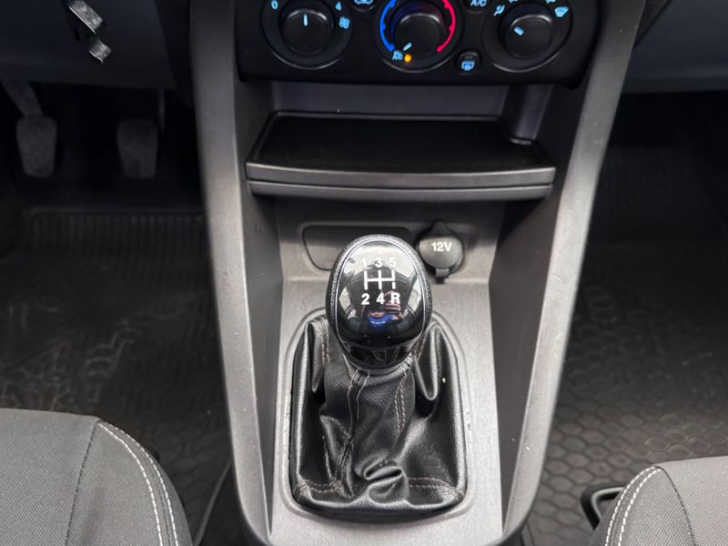 Ford Ka Se 1.0 Ha 2016/2016 COVEL VEICULOS ENCANTADO / Carros no Vale Ford Ka Se 1.0 Ha 2016/2016 COVEL VEICULOS ENCANTADO / Carros no Vale