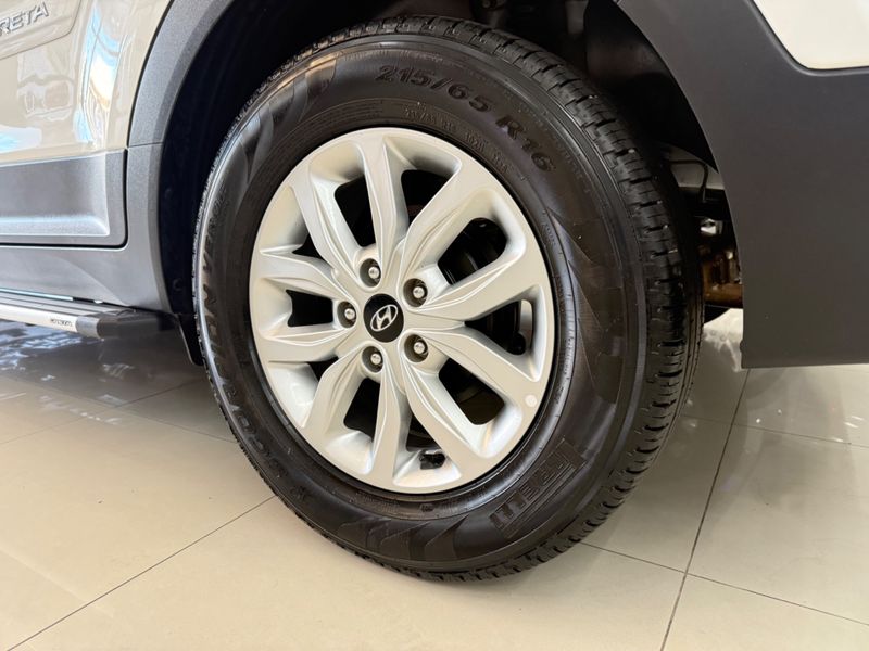 Hyundai Creta Action 1.6 16v 2022/2022 COVEL VEICULOS ENCANTADO / Carros no Vale Hyundai Creta Action 1.6 16v 2022/2022 COVEL VEICULOS ENCANTADO / Carros no Vale