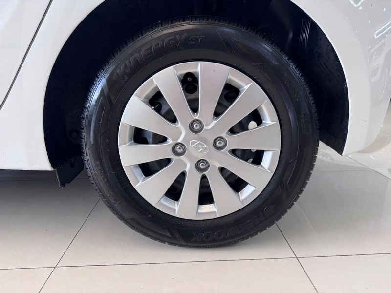 Hyundai Hb20 1.6 Comfort Plus 2014/2015 COVEL VEICULOS ENCANTADO / Carros no Vale