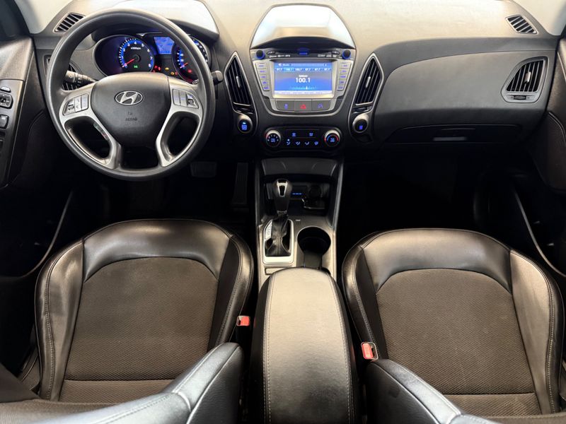 Hyundai Ix35 Gl 2.0 16v 2wd 2017/2018 COVEL VEICULOS ENCANTADO / Carros no Vale