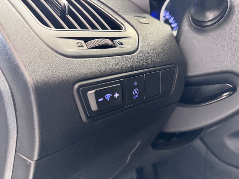 Hyundai Ix35 Gl 2.0 16v 2wd 2017/2018 COVEL VEICULOS ENCANTADO / Carros no Vale