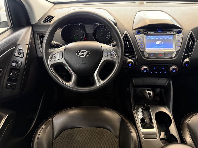 Hyundai Ix35 Gl 2.0 16v 2wd 2017/2018 COVEL VEICULOS ENCANTADO / Carros no Vale