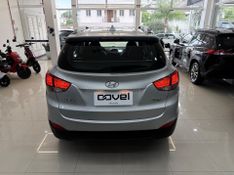 Hyundai Ix35 Gl 2.0 16v 2wd 2017/2018 COVEL VEICULOS ENCANTADO / Carros no Vale