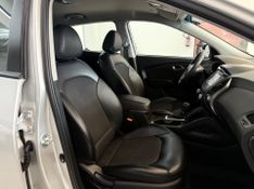 Hyundai Ix35 Gl 2.0 16v 2wd 2017/2018 COVEL VEICULOS ENCANTADO / Carros no Vale