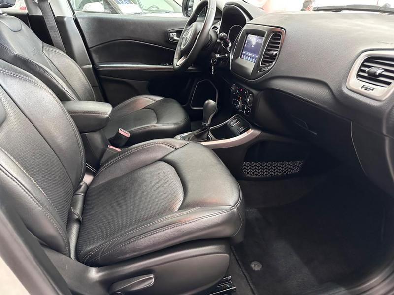 Jeep Compass 2.0 16v Sport 2019/2019 COVEL VEICULOS ENCANTADO / Carros no Vale Jeep Compass 2.0 16v Sport 2019/2019 COVEL VEICULOS ENCANTADO / Carros no Vale