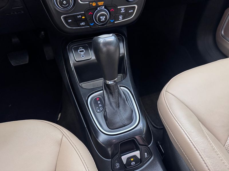 Jeep Compass Limited 2.0 4×2 16v 2018/2018 COVEL VEICULOS ENCANTADO / Carros no Vale