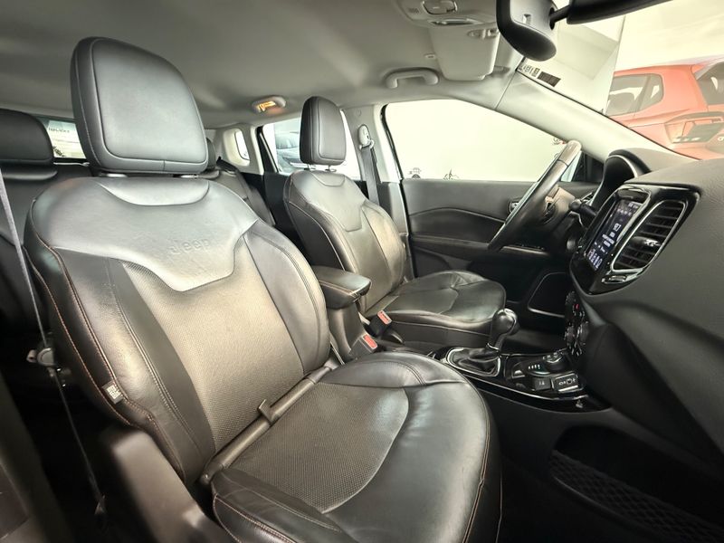 Jeep Compass Limited 2.0 4×4 16v 2020/2020 COVEL VEICULOS ENCANTADO / Carros no Vale
