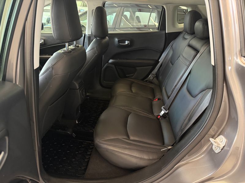 Jeep Compass Longitude 2.0 4×4 Dies 16v 2017/2017 COVEL VEICULOS ENCANTADO / Carros no Vale Jeep Compass Longitude 2.0 4×4 Dies 16v 2017/2017 COVEL VEICULOS ENCANTADO / Carros no Vale