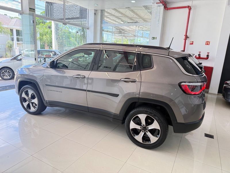 Jeep Compass Longitude 2.0 4×4 Dies 16v 2017/2017 COVEL VEICULOS ENCANTADO / Carros no Vale Jeep Compass Longitude 2.0 4×4 Dies 16v 2017/2017 COVEL VEICULOS ENCANTADO / Carros no Vale