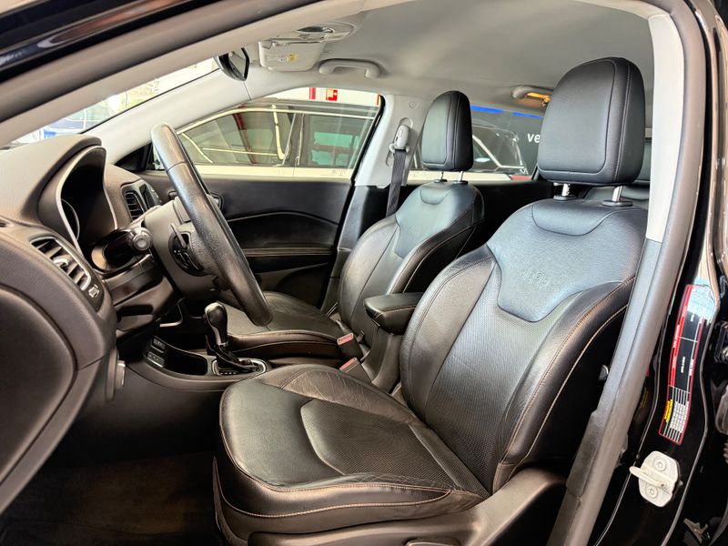 Jeep Compass Longitude 2.0 2017/2017 COVEL VEICULOS ENCANTADO / Carros no Vale Jeep Compass Longitude 2.0 2017/2017 COVEL VEICULOS ENCANTADO / Carros no Vale