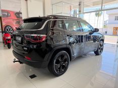 Jeep Compass Longitude 2.0 2017/2017 COVEL VEICULOS ENCANTADO / Carros no Vale