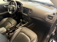 Jeep Compass Longitude 2.0 2017/2017 COVEL VEICULOS ENCANTADO / Carros no Vale