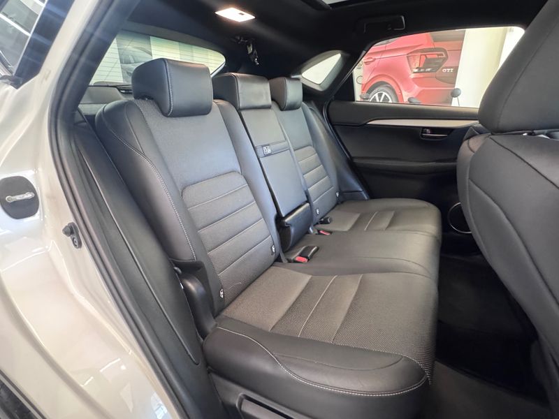 Lexus Nx300 F Sport 2018/2018 COVEL VEICULOS ENCANTADO / Carros no Vale