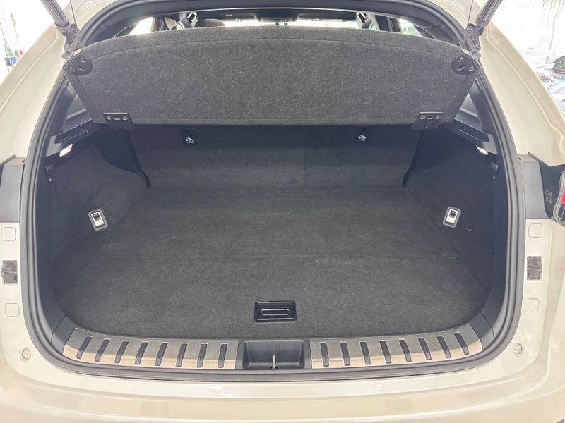 Lexus Nx300 F Sport 2018/2018 COVEL VEICULOS ENCANTADO / Carros no Vale