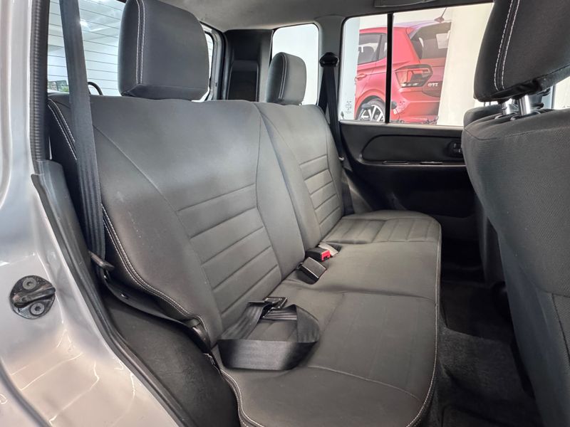 Mitsubishi Pajero Tr4 Fl 2wd Hp 2013/2013 COVEL VEICULOS ENCANTADO / Carros no Vale