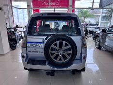 Mitsubishi Pajero Tr4 Fl 2wd Hp 2013/2013 COVEL VEICULOS ENCANTADO / Carros no Vale