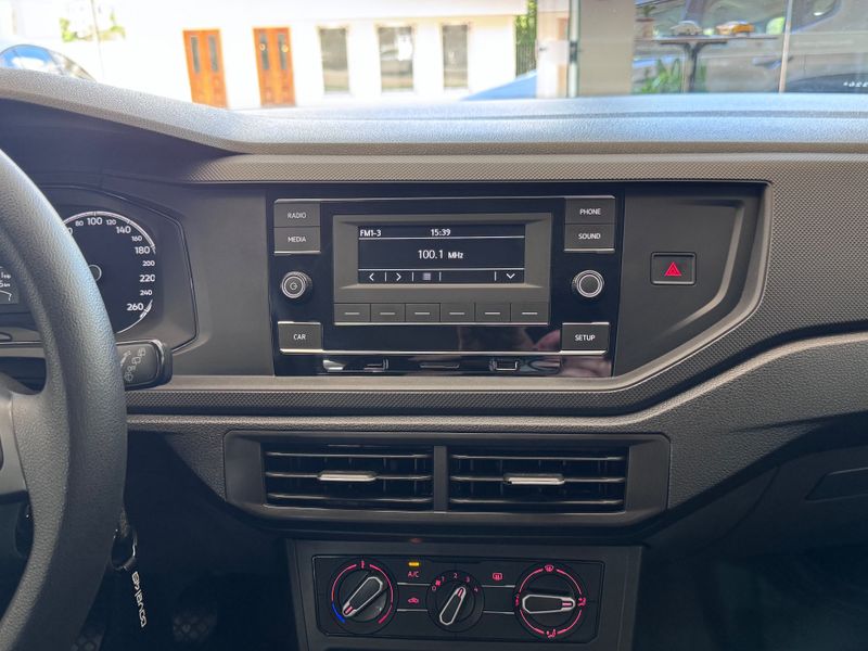 Volkswagen Polo Track 1.0 12v 2023/2023 COVEL VEICULOS ENCANTADO / Carros no Vale