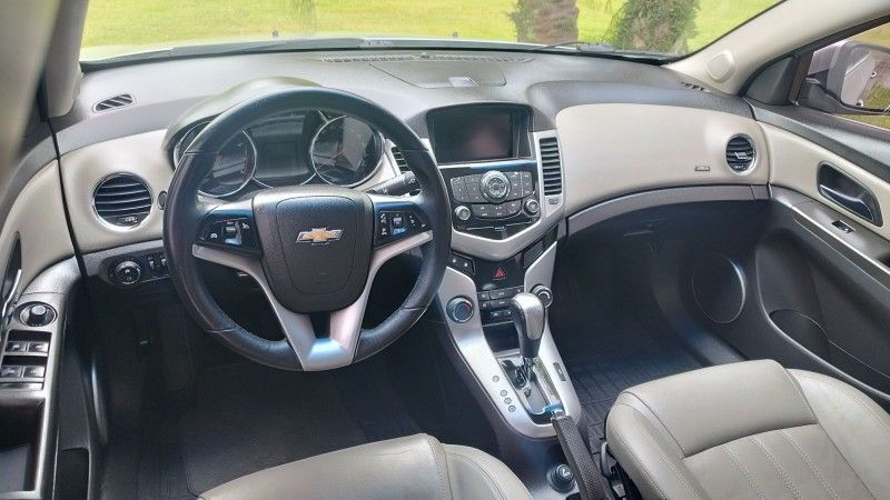 Chevrolet CRUZE SEDAN LTZ 1.8 2013 GRASSI VEÍCULOS LAJEADO / Carros no Vale