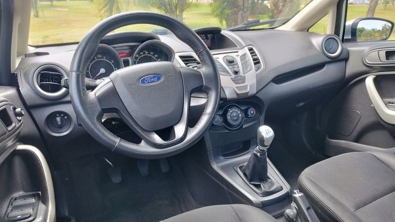 Ford FIESTA SEDAN SE 1.6 2012 GRASSI VEÍCULOS LAJEADO / Carros no Vale