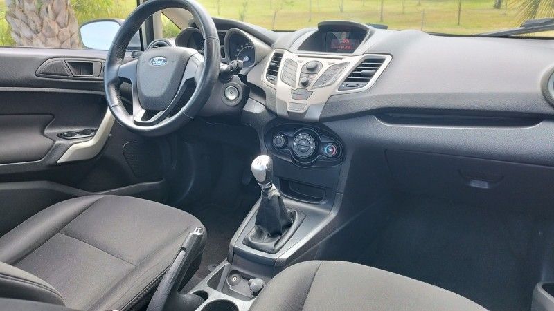 Ford FIESTA SEDAN SE 1.6 2012 GRASSI VEÍCULOS LAJEADO / Carros no Vale