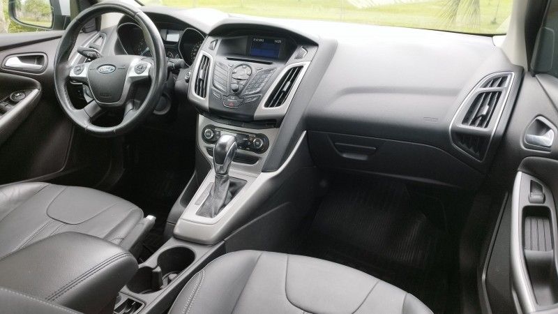 Ford FOCUS SEDAN SE 2.0 2014 GRASSI VEÍCULOS LAJEADO / Carros no Vale